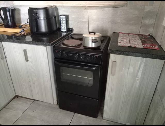 2 BEDROOM APARTMENT FOR SALE IN SUNNYSIDE